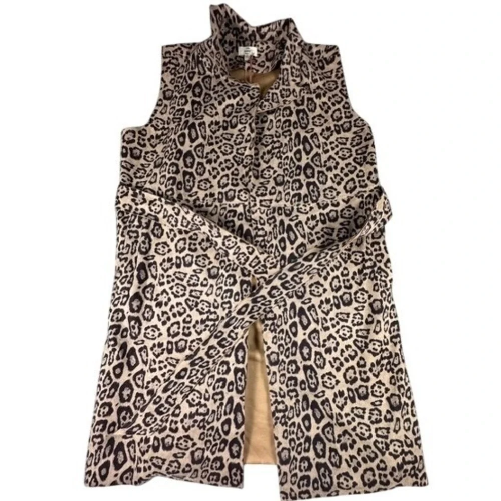 NWT Entro Leopard Print Top - Size Medium - Boutique Quality